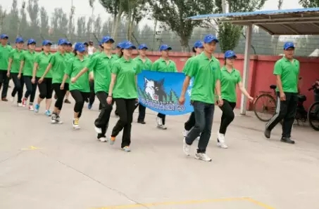 www.sywanfu.com 團(tuán)隊(duì)活動(dòng)，萬(wàn)孚潤(rùn)滑油，趣味運(yùn)動(dòng)會(huì)